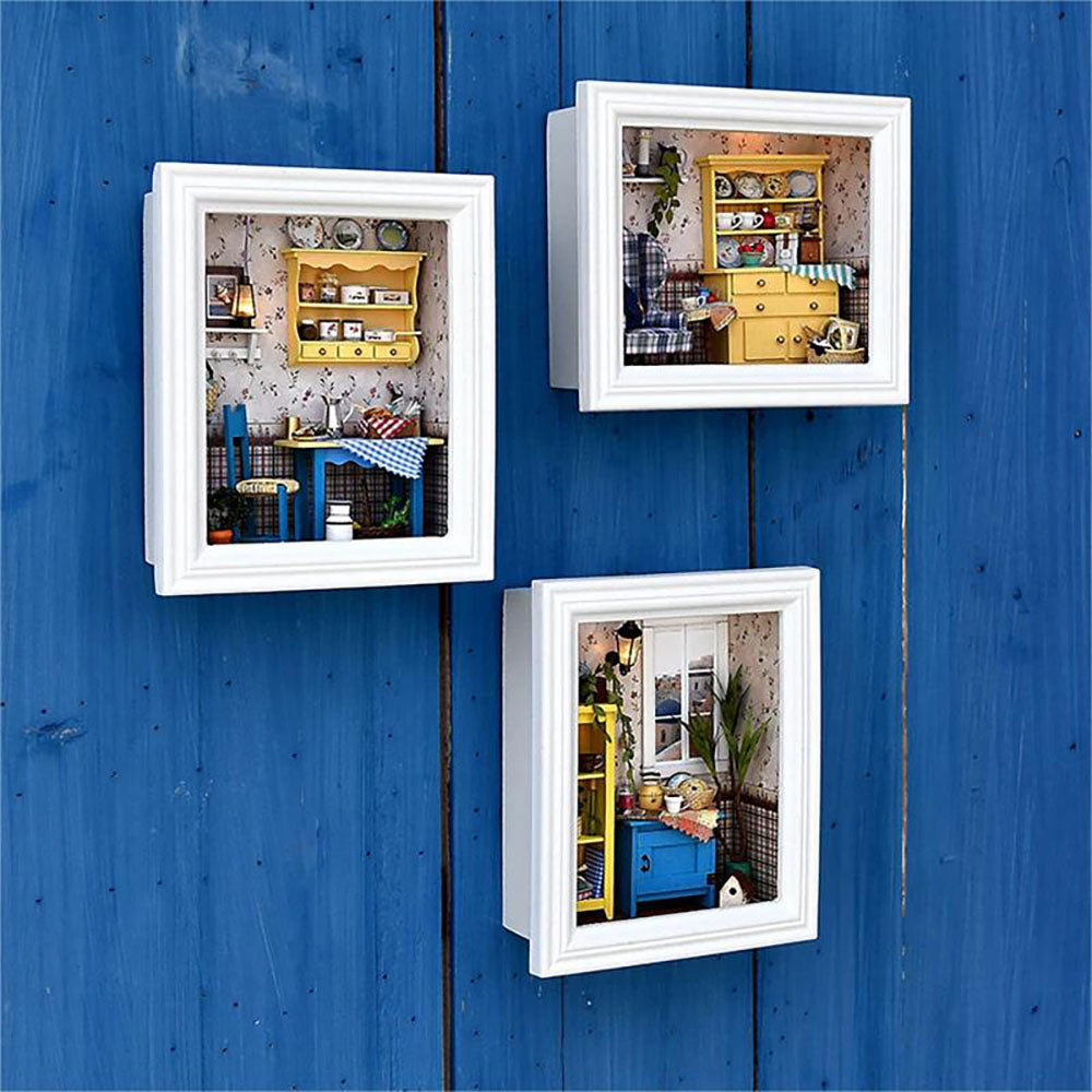 KDIOMALL DIY Wooden Photo Frame with Lights Leisurely Squirrel Coffee Room